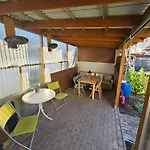 House Tinz - Cozy In A Quiet Location
