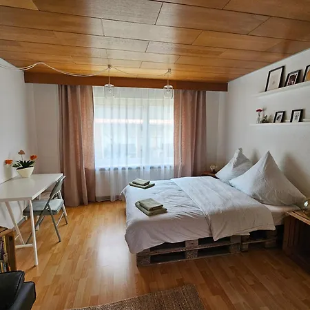 בית נופש House Tinz - Cozy In A Quiet Location