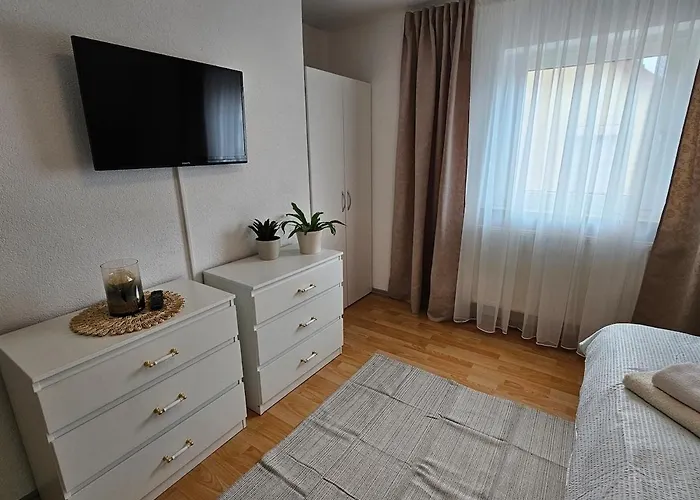 House Tinz - Cozy In A Quiet Location Vakantiehuis *