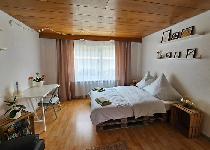 Vakantiehuis House Tinz - Cozy In A Quiet Location